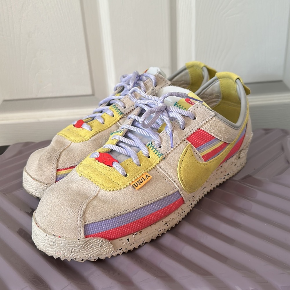 Mens Nike Sneakers Size 10